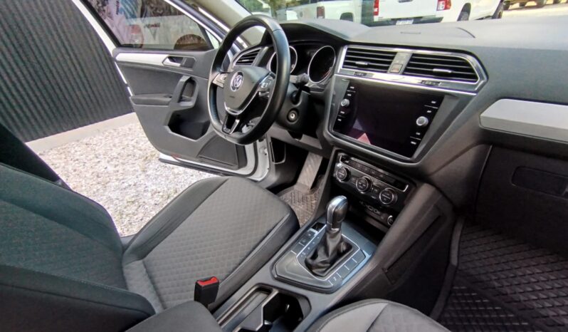 VOLKSWAGEN TIGUAN ALLSPACE AT 7 ASIENTOS lleno