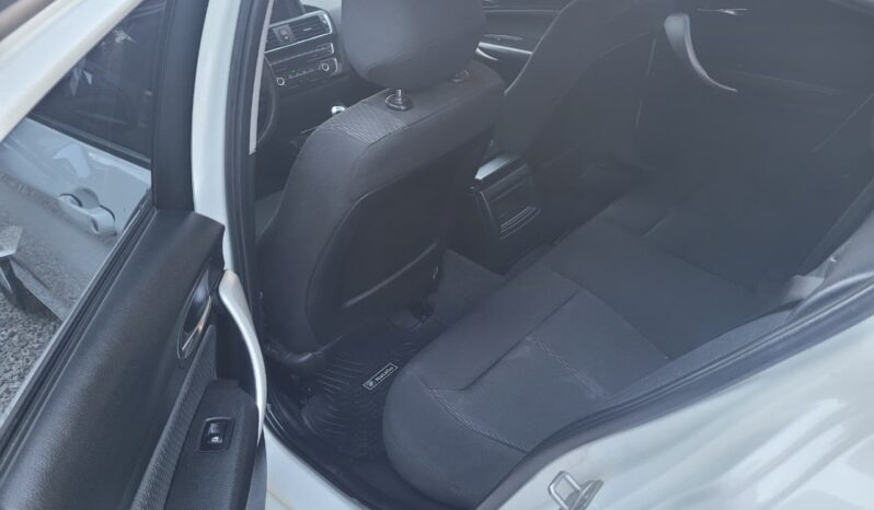BMW 118i – AUTOMATICO NUEVO!! lleno