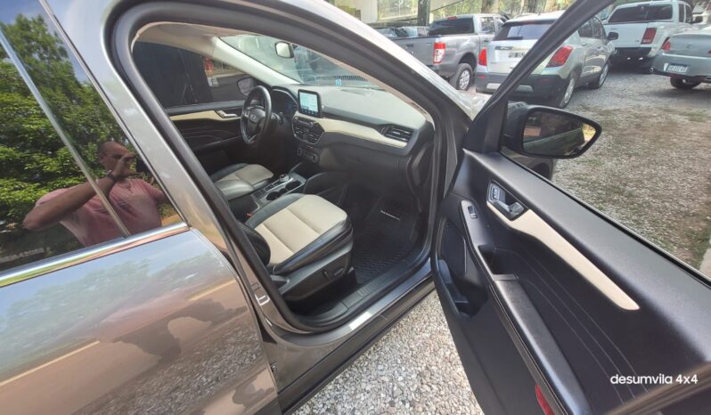 FORD KUGA TITANIUM HIBRIDA 4X4 lleno