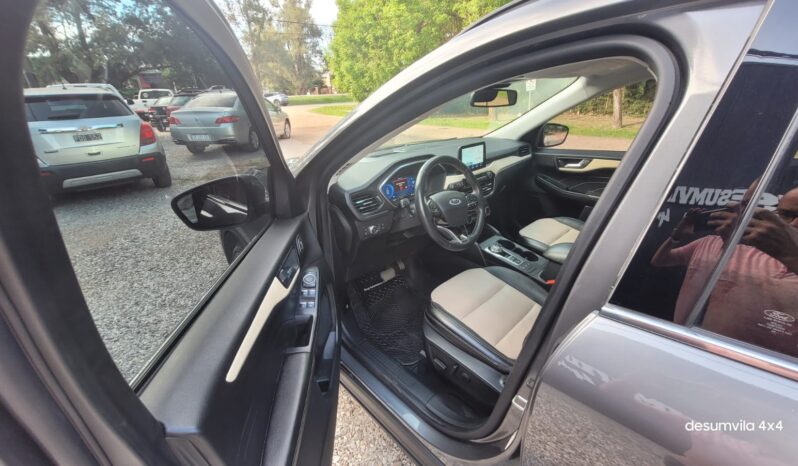 FORD KUGA TITANIUM HIBRIDA 4X4 lleno