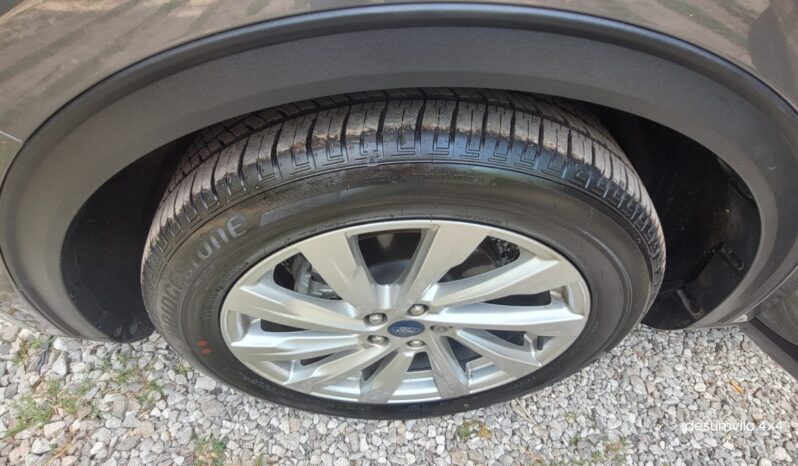 FORD KUGA TITANIUM HIBRIDA 4X4 lleno