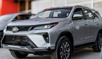 SW4 SRX 2.8 AT OKM 2026!!! lleno